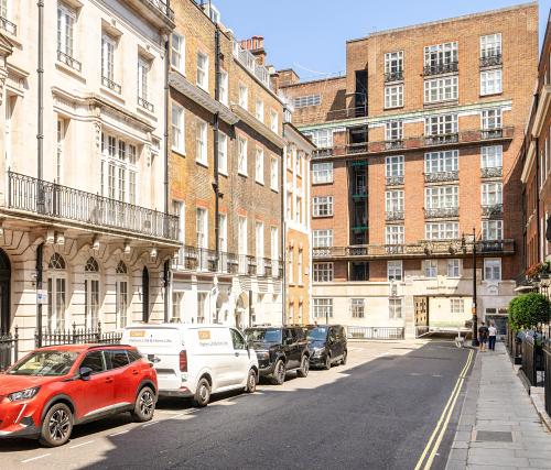 46 Hertford Street, Mayfair, London, W1J