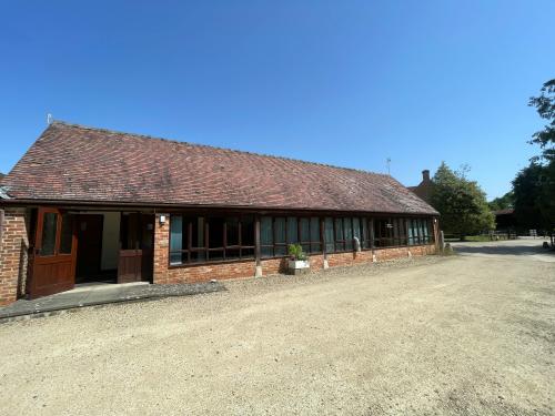 Unit 1 Brook Farm Barns, Dorton, HP18