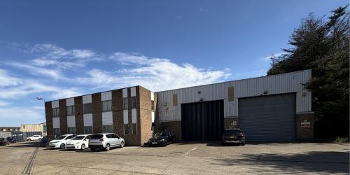 Unit 3, Haslemere Business Centre, Lincoln Way, Enfield, EN1