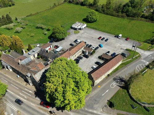 Cross Hand's Hotel, Old Sodbury, Tetbury Road, Bristol, BS37
