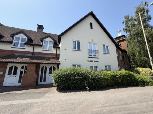 5 Tower Court, Horns Lane, Princes Risborough, HP27