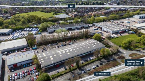 Unit 15, Stocklake Park Industrial Estate, Farmbrough Close, Aylesbury, HP20