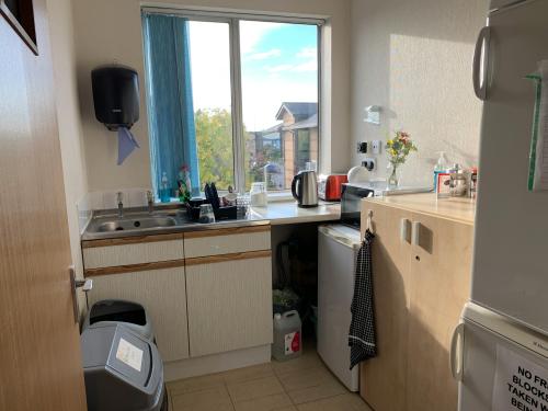 22B Picton House, Hussar Court, Westside View, Waterlooville, PO7