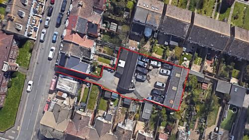Unit 1a & 1b, Cecil Road, Lancing, BN15