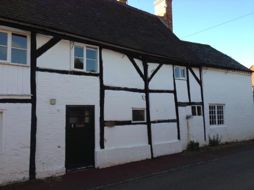 1, Bucks Lane, Sutton Bonington, Loughborough, LE12