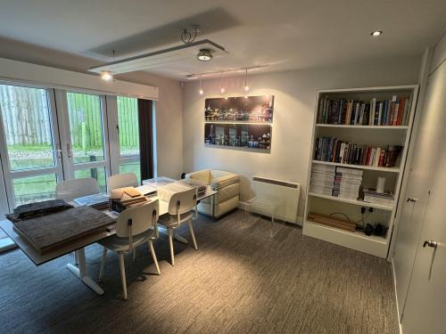 Studio 5 & 6 Design House, Guildford Road, Leatherhead, KT23