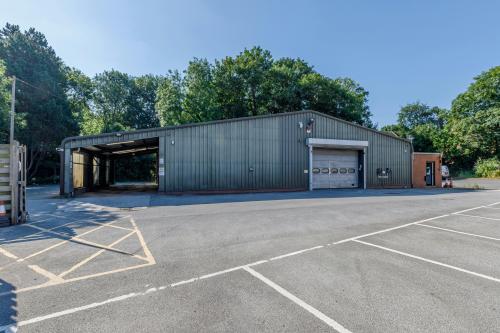Former Land Rover Dealership, Barnsley Road, Wakefield, WF2