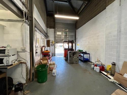 Unit 8, Berkshire Business Centre, Berkshire Drive, Thatcham, RG19