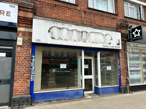 100 Victoria Road, Ruislip Manor, HA4