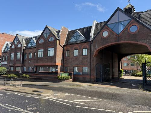4 Warner House, Harrovian Business Village, Bessborough Road, Harrow, HA1