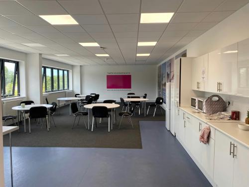 Unit 1-2, Quantum Business Park, Fleet, GU52