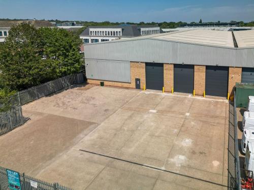 Unit 2 Thames Valley Connect, Western Road, Bracknell, RG12