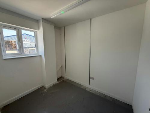 Unit 21, Pioneer Road, Faringdon, SN7