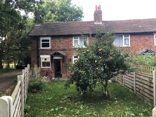 1 Hall Farm Cottages, Landcroft Lane, Sutton Bonington, Loughborough, LE12