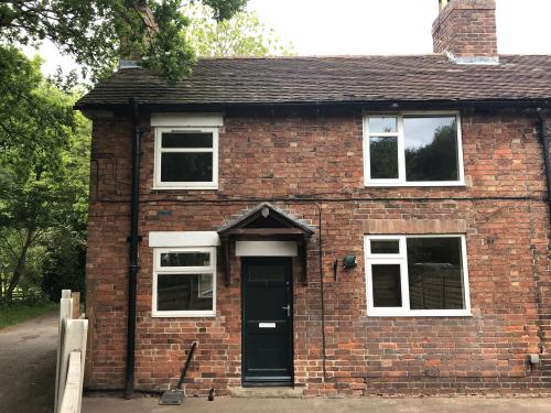1 Hall Farm Cottages, Landcroft Lane, Sutton Bonington, Loughborough, LE12