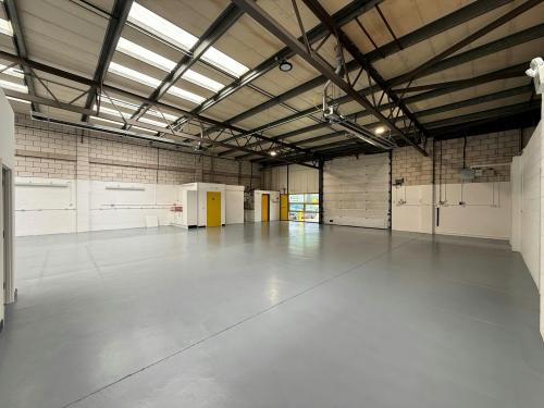 Unit 17, Ash Industrial Estate, Kembrey Park, Swindon, SN2