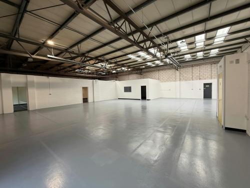 Unit 17, Ash Industrial Estate, Kembrey Park, Swindon, SN2