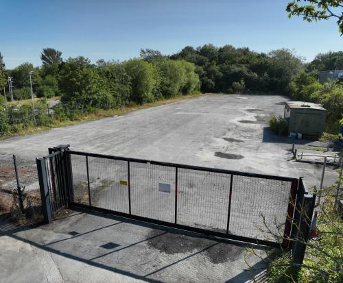 Yard 1 Arkwright Court, Astmoor Industrial Estate, Runcorn, WA7