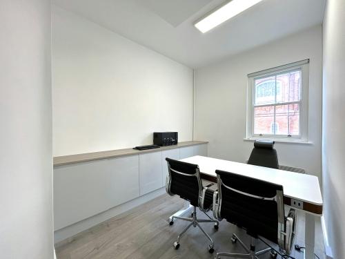 Suite 3 Islington House, 313-314 Upper Street, Islington, London, N1