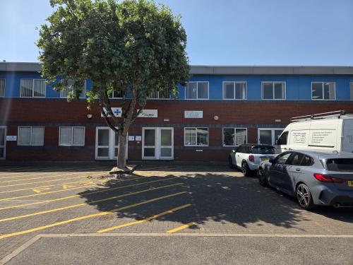 39a Kingfisher Court, Newbury, RG14