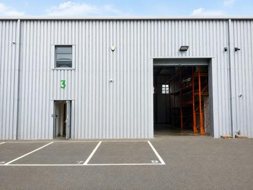 Unit 3, 7-9 Cartersfield Road, Waltham Abbey, EN9