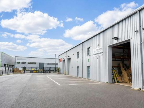 Unit 3, 7-9 Cartersfield Road, Waltham Abbey, EN9