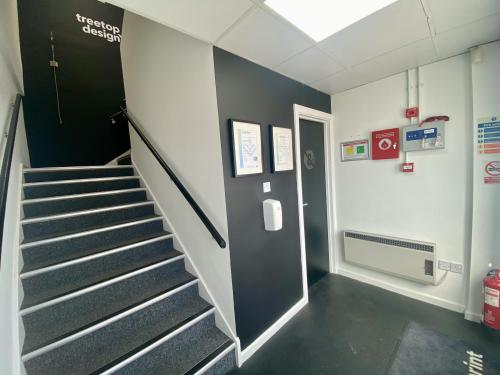 Unit 6, Bell Centre, Newton Road, Crawley, RH10
