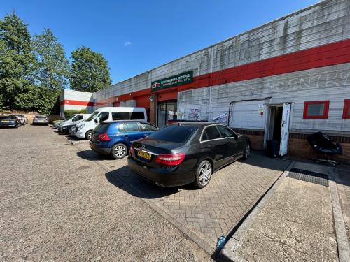 Unit D1, Raceview Business Centre, Hambridge Road, Newbury, RG14