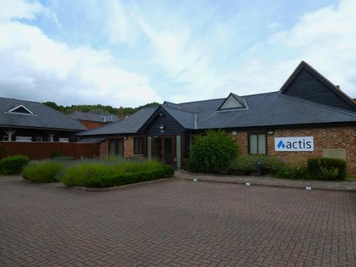 Wheelers Barn, Courtyard Barns, Choke Lane, Cookham Dean, Maidenhead, SL6