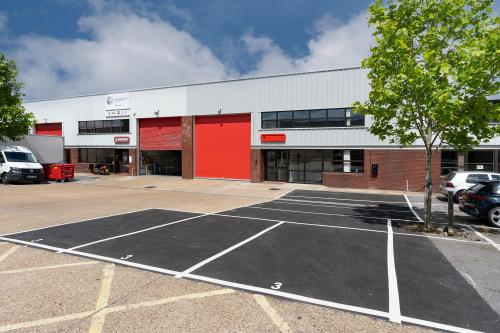 Unit 3, Chessington Park Industrial Estate, Lion Park Avenue, Chessington, KT9