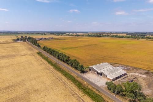 Lot 1 Misterton Carr Farm and Carr House Farm, Stan White Farms, Cattle Road, Misterton, Doncaster, DN10