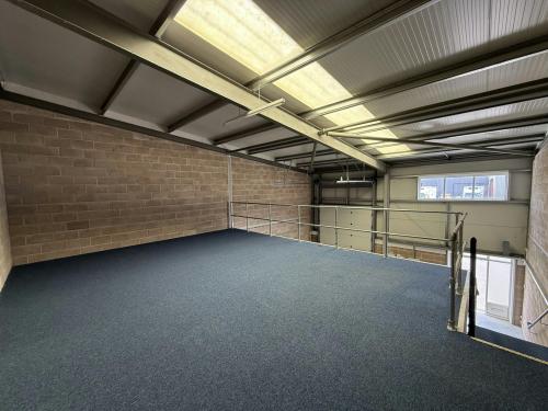 Unit 17, Glenmore Business Park, Southmead Close, Westmead, Swindon, SN5