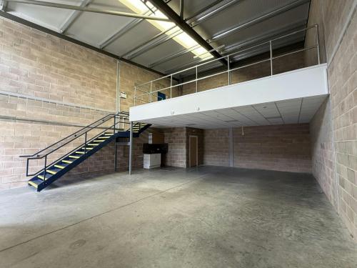 Unit 17, Glenmore Business Park, Southmead Close, Westmead, Swindon, SN5