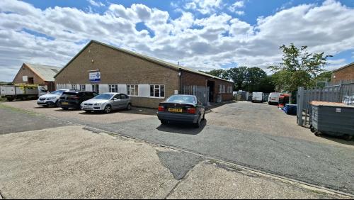 Unit 3, Rayleigh Weir Industrial Estate, Totman Crescent, Rayleigh, SS6