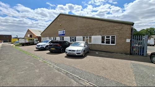 Unit 3, Rayleigh Weir Industrial Estate, Totman Crescent, Rayleigh, SS6