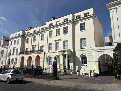 30 Carlton Crescent, Southampton, SO15