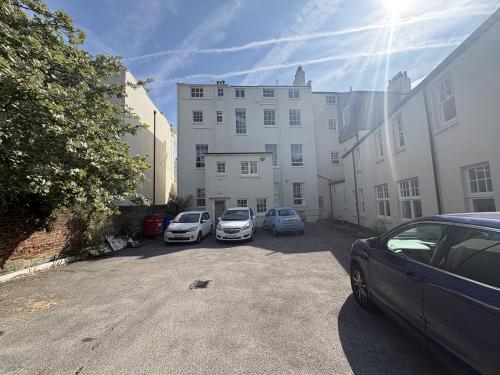 30 Carlton Crescent, Southampton, SO15