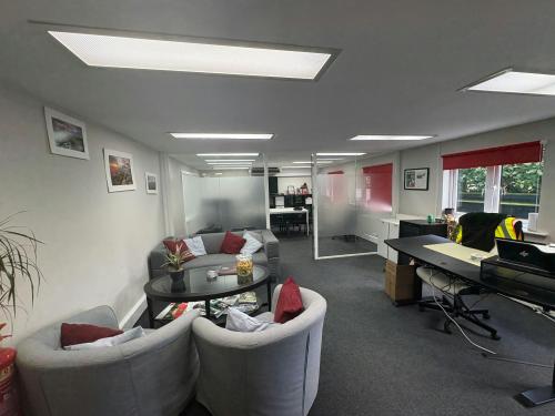 Unit 1 Church House Farm, Clewers Hill, Waltham Chase, Southampton, SO32