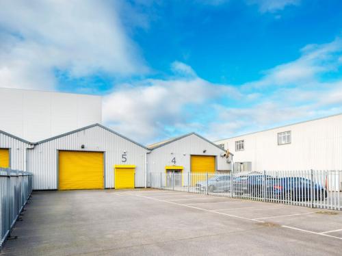 Units 4&5, Eley Business Centre, Eley Road, Edmonton, London, N18