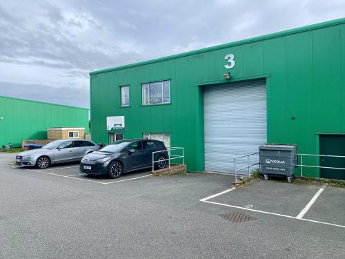 Unit 3, Lantern Commercial Centre, London Road, Flamstead, St. Albans, AL3