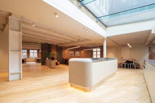 41-44 Great Windmill Street, Soho, London, W1D