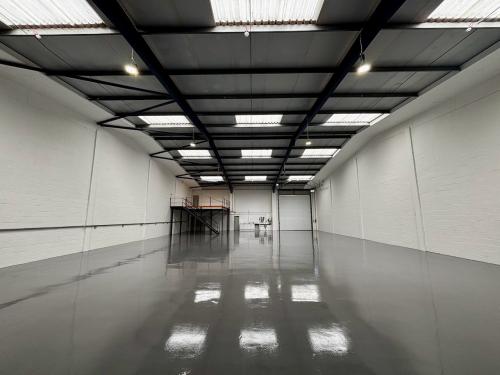 Unit 18, Interchange Park, Plover Close, Newport Pagnell, MK16