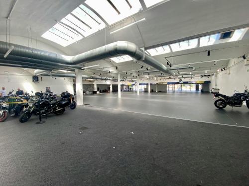 61-63 Gatwick Road, Crawley, RH10