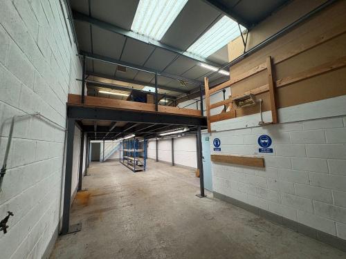 2 Avonbury Court, Buckingham Road Industrial Estate, County Road, Brackley, NN13