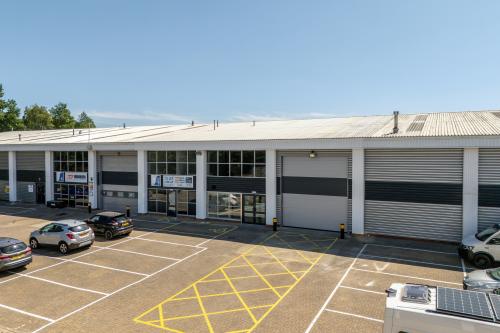 Unit 7, Springlakes Industrial Estate, Deadbrook Lane, Aldershot, GU12