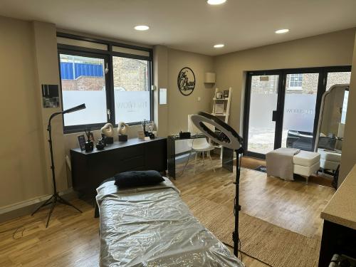 Studio 67, 67 Boston Manor Road, Brentford, TW8