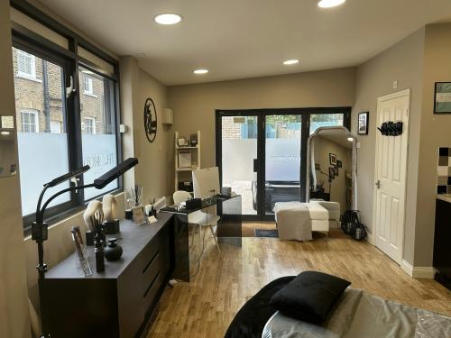 Studio 67, 67 Boston Manor Road, Brentford, TW8
