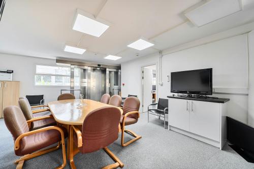 Unit 2 Sumatra House, 215 West End Lane, West Hampstead, London, NW6
