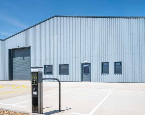 Unit 3, Bicester Road Industrial Estate, Faraday Road, Aylesbury, HP19