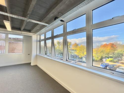 229-235 Cavendish House, High Street, Guildford, GU1